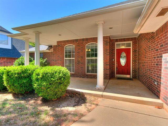 309 E Richmond Terrace, Mustang, OK 73064