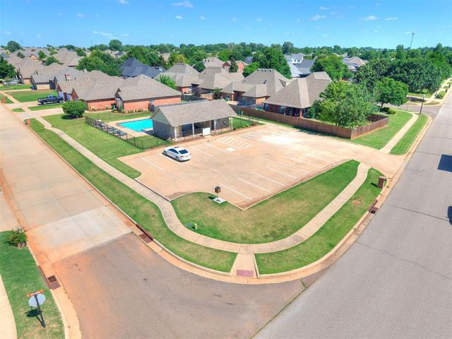 309 E Richmond Terrace, Mustang, OK 73064