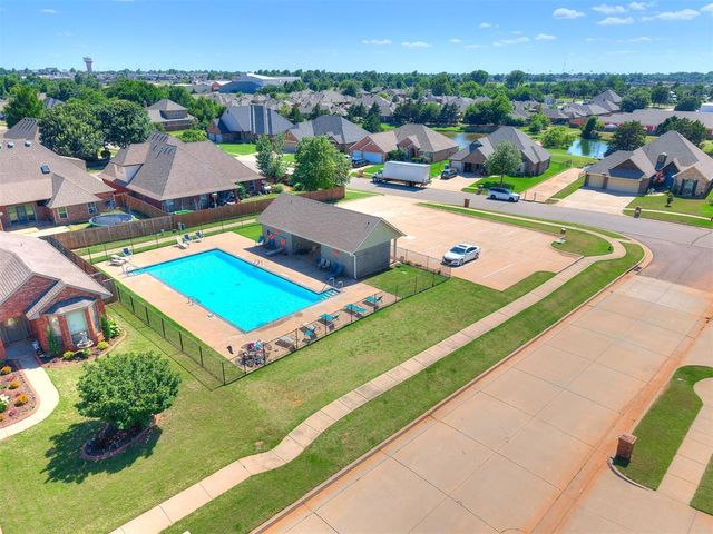 309 E Richmond Terrace, Mustang, OK 73064