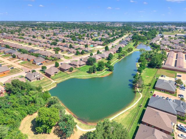 309 E Richmond Terrace, Mustang, OK 73064