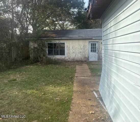 1513 David Drive, Jackson, MS 39204