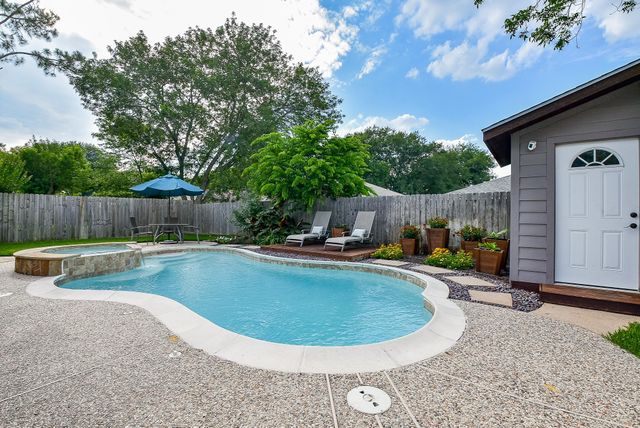 1918 Quail Grove Lane, Missouri City, TX 77459