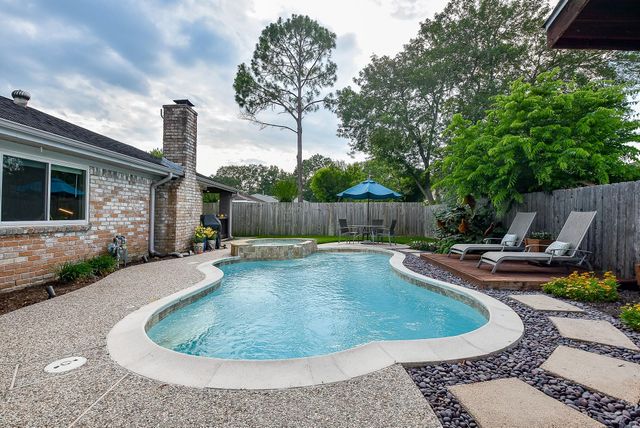 1918 Quail Grove Lane, Missouri City, TX 77459