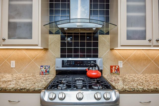 1918 Quail Grove Lane, Missouri City, TX 77459