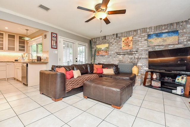 1918 Quail Grove Lane, Missouri City, TX 77459