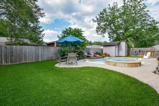 1918 Quail Grove Lane, Missouri City, TX 77459