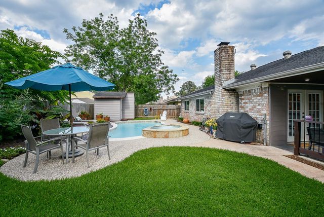 1918 Quail Grove Lane, Missouri City, TX 77459