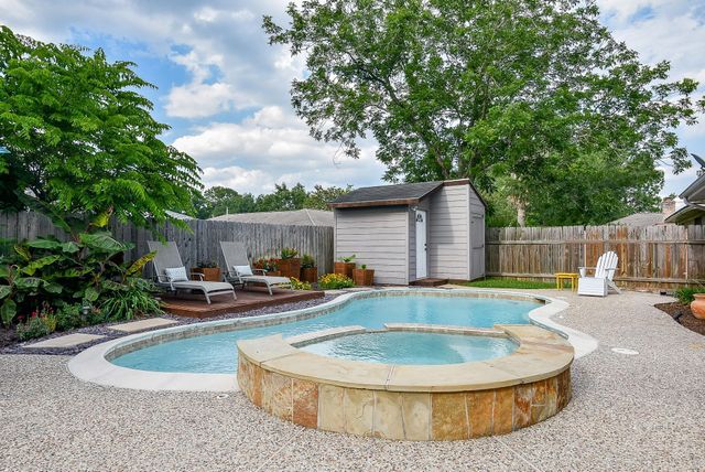 1918 Quail Grove Lane, Missouri City, TX 77459