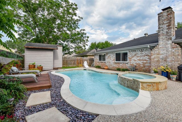 1918 Quail Grove Lane, Missouri City, TX 77459