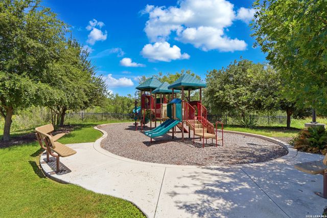 1911 Overlook Knoll, San Antonio, TX 78245