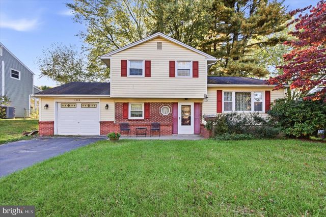 1338 BARNESS DR, Warminster, PA 18974
