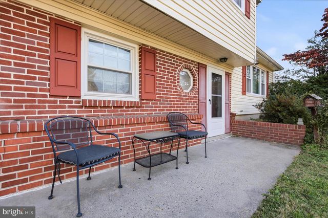1338 BARNESS DR, Warminster, PA 18974