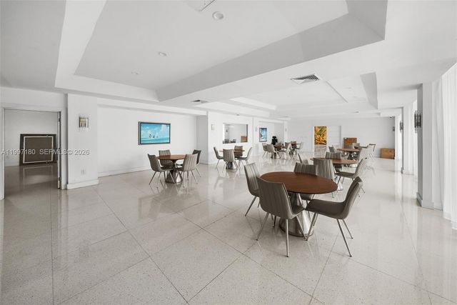 6450 Collins Ave 205, Miami Beach, FL 33141