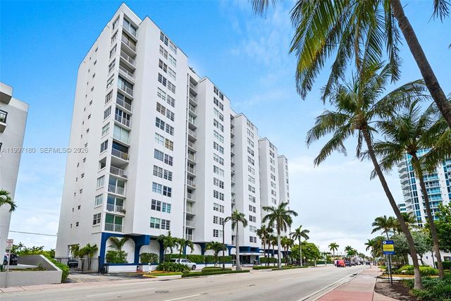 6450 Collins Ave 205, Miami Beach, FL 33141