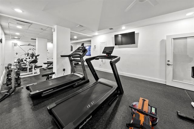 6450 Collins Ave 205, Miami Beach, FL 33141