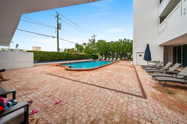 6450 Collins Ave 205, Miami Beach, FL 33141