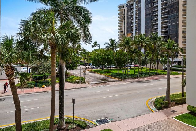 6450 Collins Ave 205, Miami Beach, FL 33141