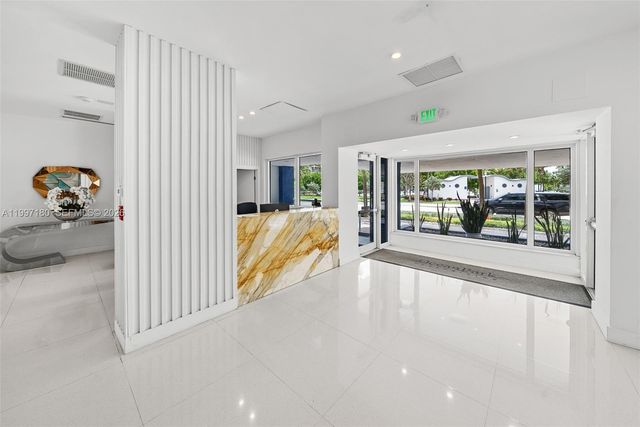 6450 Collins Ave 205, Miami Beach, FL 33141