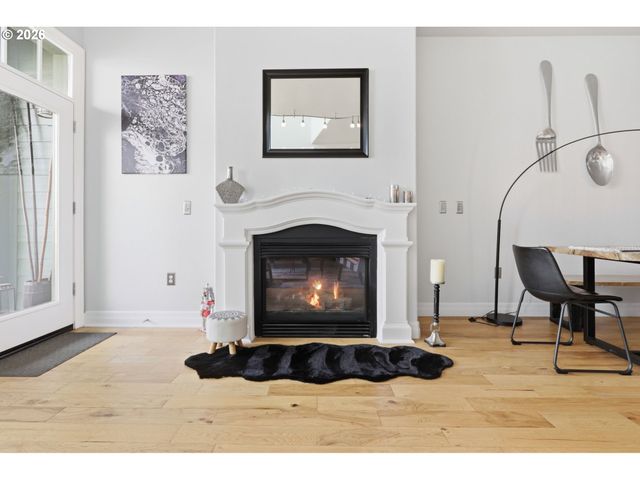 905 N HARBOUR Dr, Portland, OR 97217
