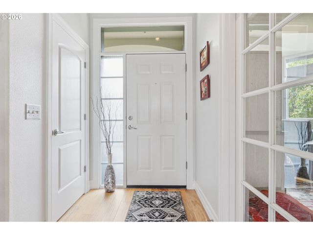 905 N HARBOUR Dr, Portland, OR 97217