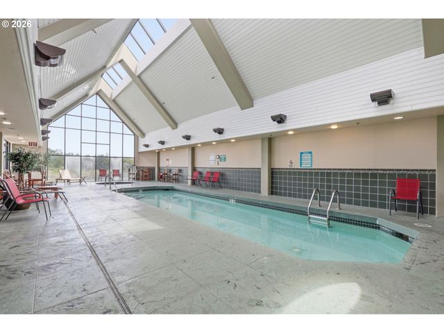 905 N HARBOUR Dr, Portland, OR 97217