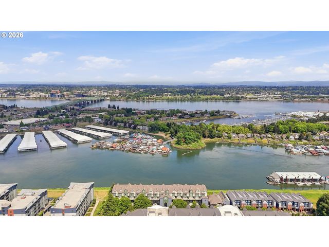 905 N HARBOUR Dr, Portland, OR 97217
