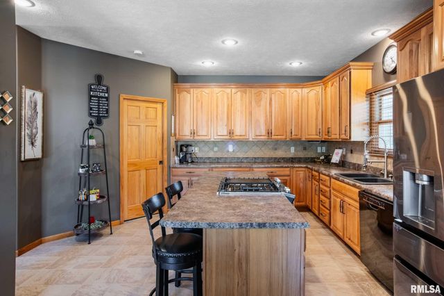 1615 POSEY Street, Marion, IL 62959