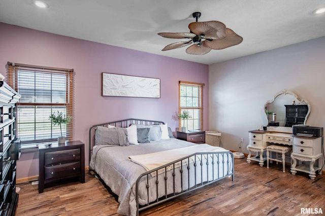 1615 POSEY Street, Marion, IL 62959