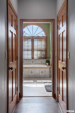 1615 POSEY Street, Marion, IL 62959