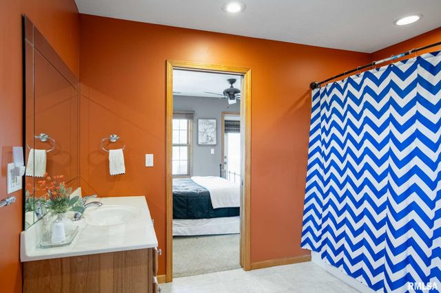 1615 POSEY Street, Marion, IL 62959