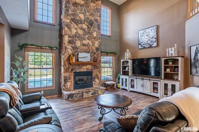 1615 POSEY Street, Marion, IL 62959