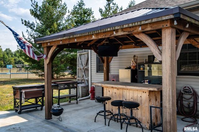 1615 POSEY Street, Marion, IL 62959