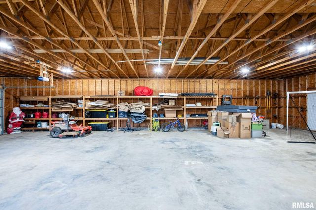 1615 POSEY Street, Marion, IL 62959