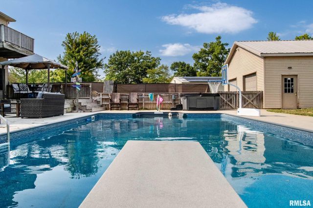 1615 POSEY Street, Marion, IL 62959