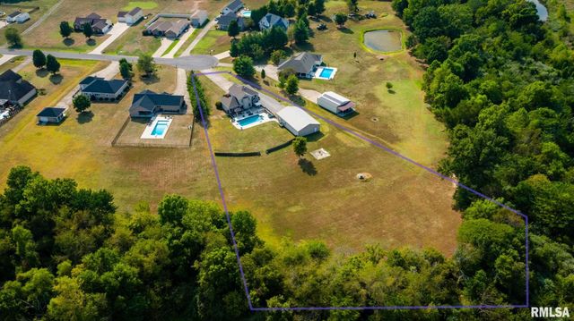 1615 POSEY Street, Marion, IL 62959