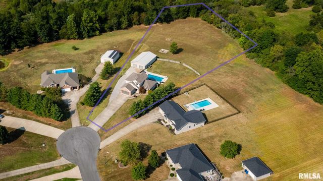 1615 POSEY Street, Marion, IL 62959