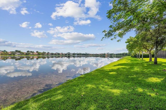 10731 Ivanhoe Lane, Wellington, FL 33414