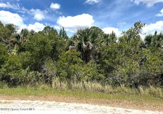 608 Lynn Street SW, Palm Bay, FL 32908