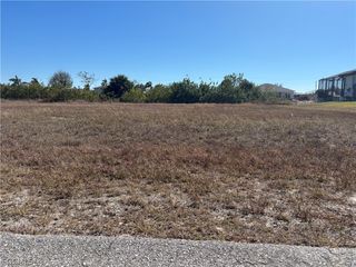 1630 NE 23rd TER, Cape Coral, FL 33909