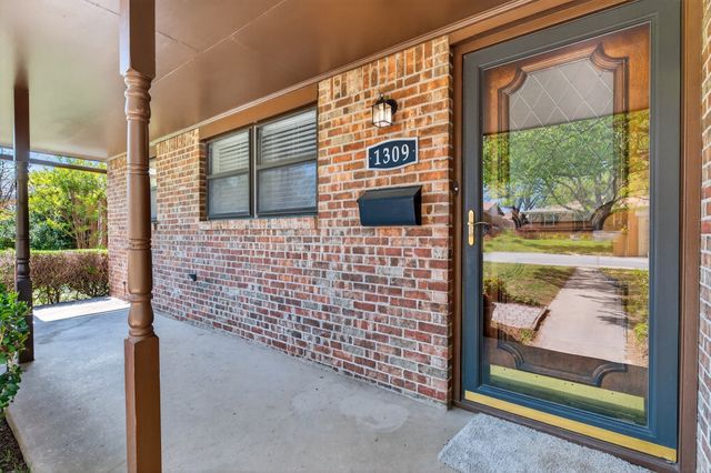 1309 N Morris Street, Mckinney, TX 75069