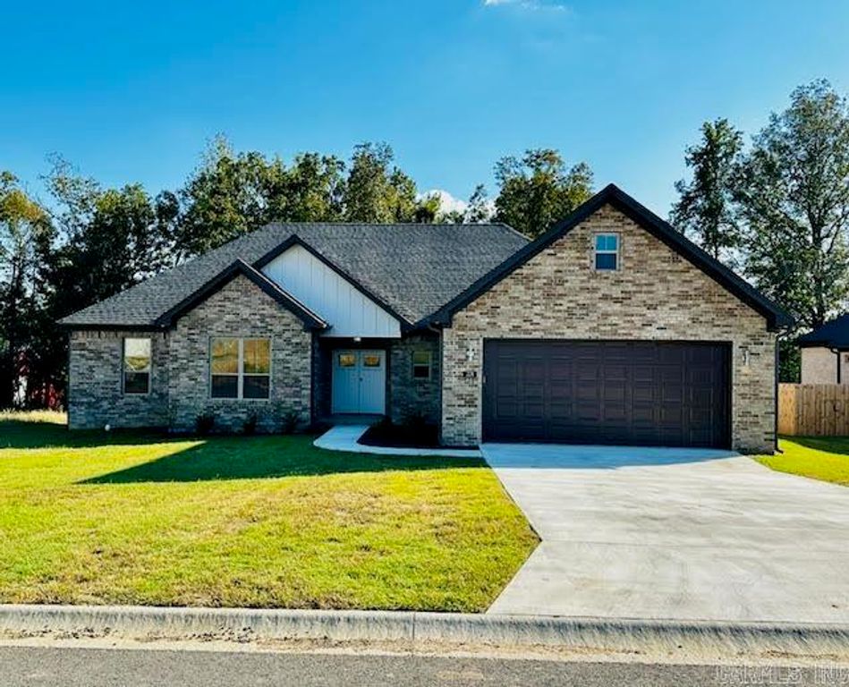 228 Michelle Drive, Beebe, AR 72012