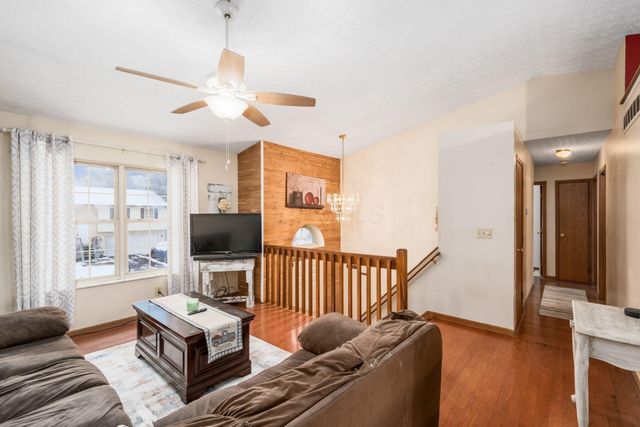 4455 Catamaran Drive, Columbus, OH 43207