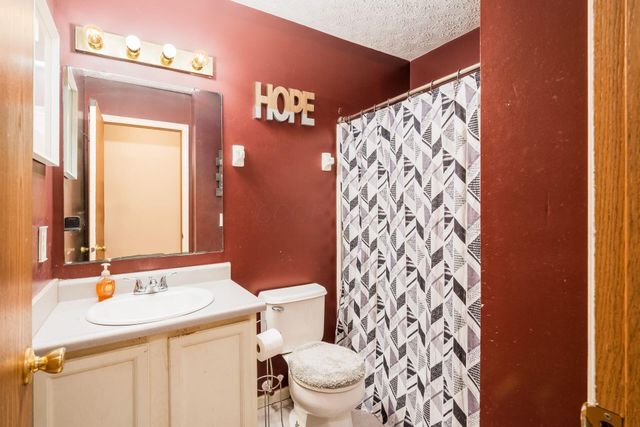 4455 Catamaran Drive, Columbus, OH 43207