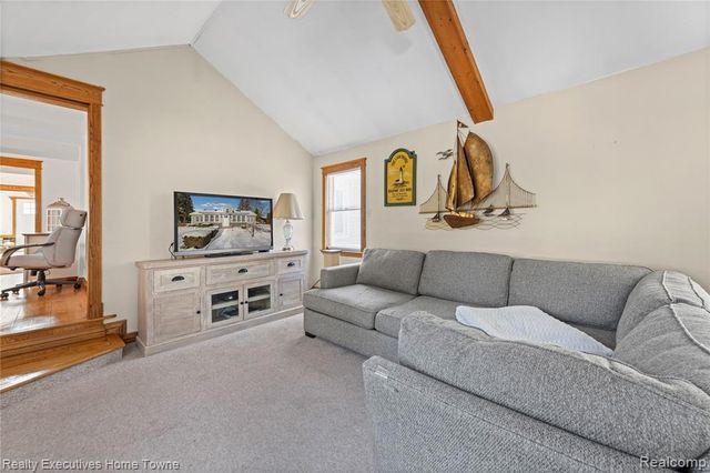 3724 Shorewood Road, Burtchville, MI 48059