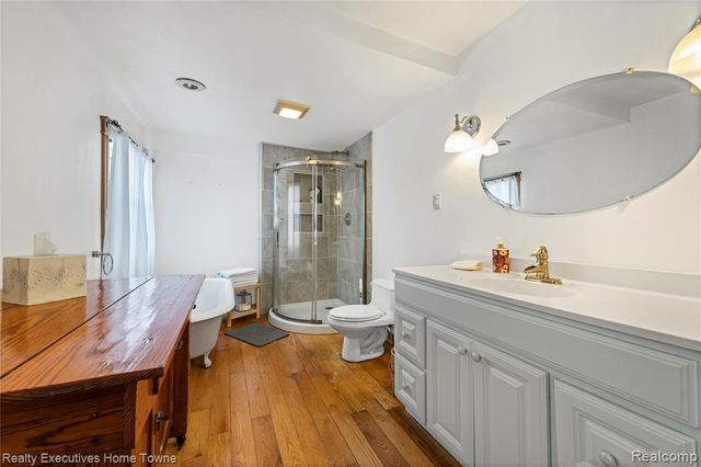 3724 Shorewood Road, Burtchville, MI 48059