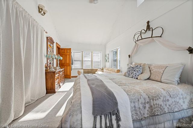 3724 Shorewood Road, Burtchville, MI 48059