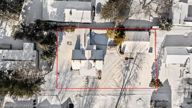 3724 Shorewood Road, Burtchville, MI 48059