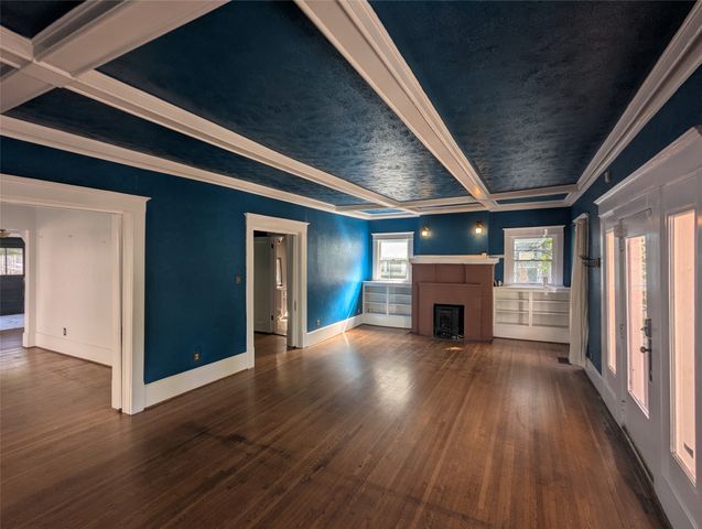 4526 Reiger Avenue, Dallas, TX 75246