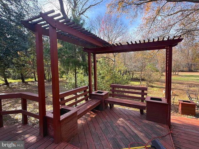 1545 E BUCKSHUTEM RD, Millville, NJ 08332