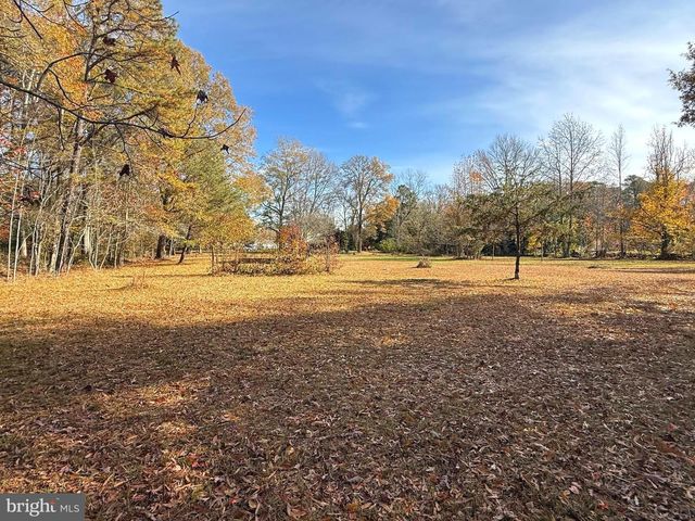 1545 E BUCKSHUTEM RD, Millville, NJ 08332